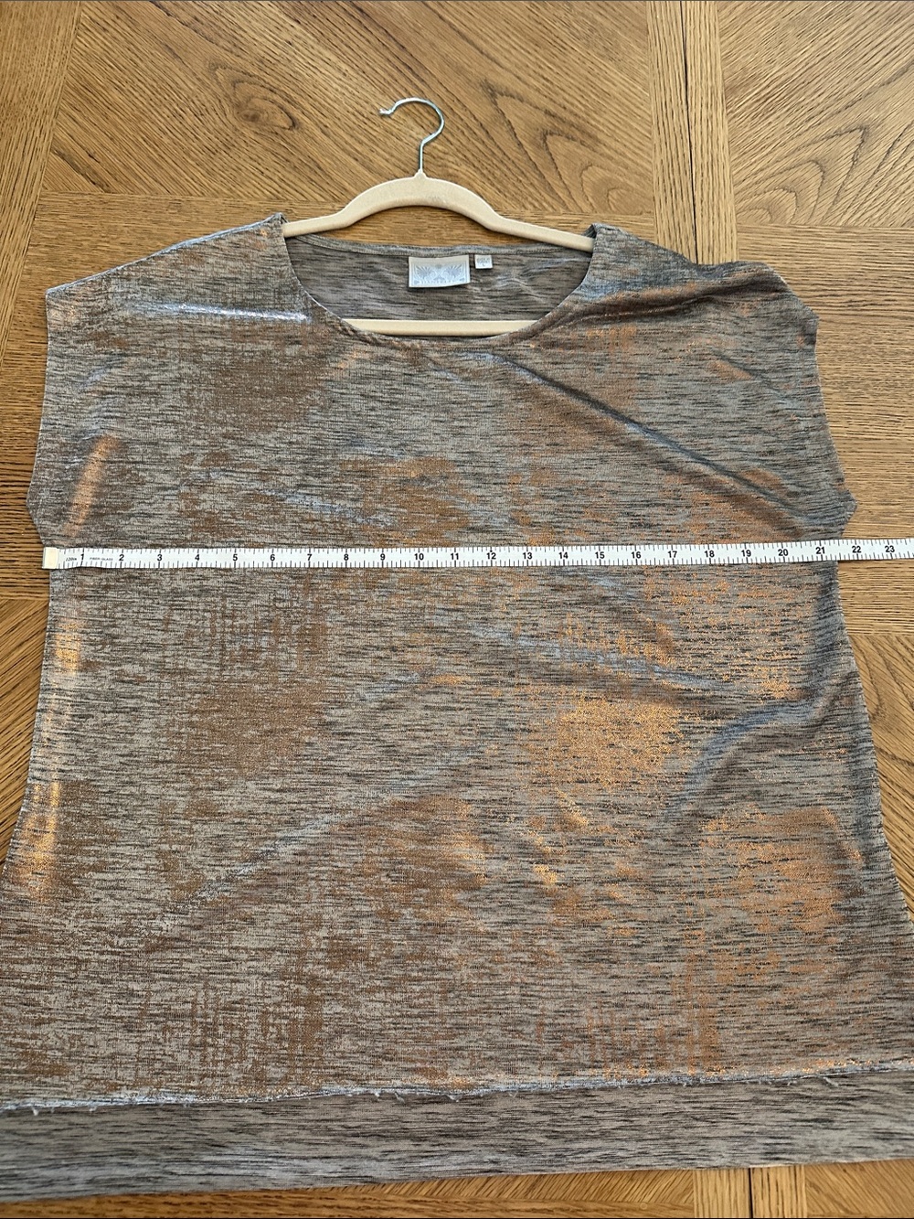 Dantelle Short Sleeve Crewneck Top in Heather Brown